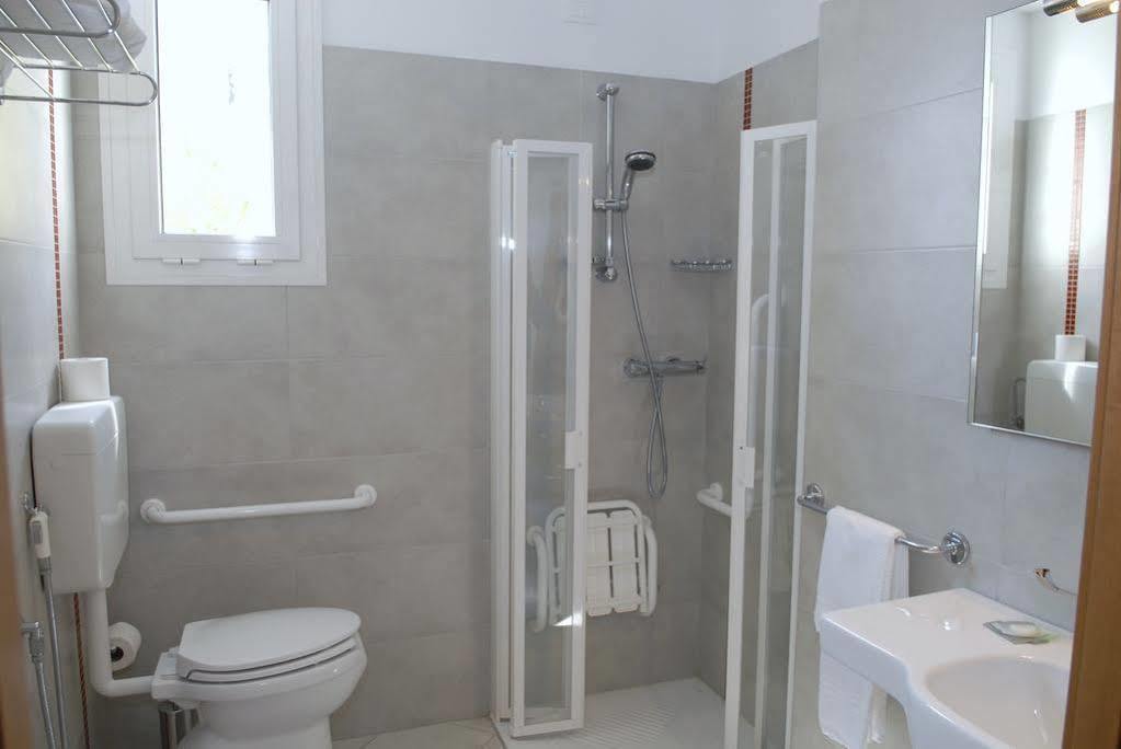 Meublè Zenith Hotel Lignano Sabbiadoro