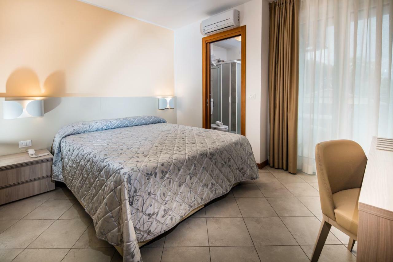 Meuble Zenith Hotel